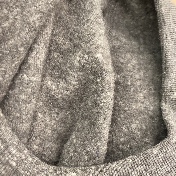 Forever 21 XXI Beverly Hills Crewneck Sweater  Medium - Picture 4 of 5